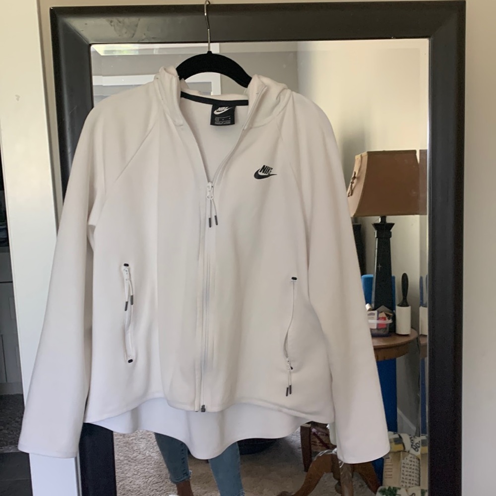 White Nike Women’s Zip up Hoodie
